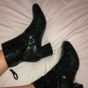 Snakeskin Printed Heeled Booties